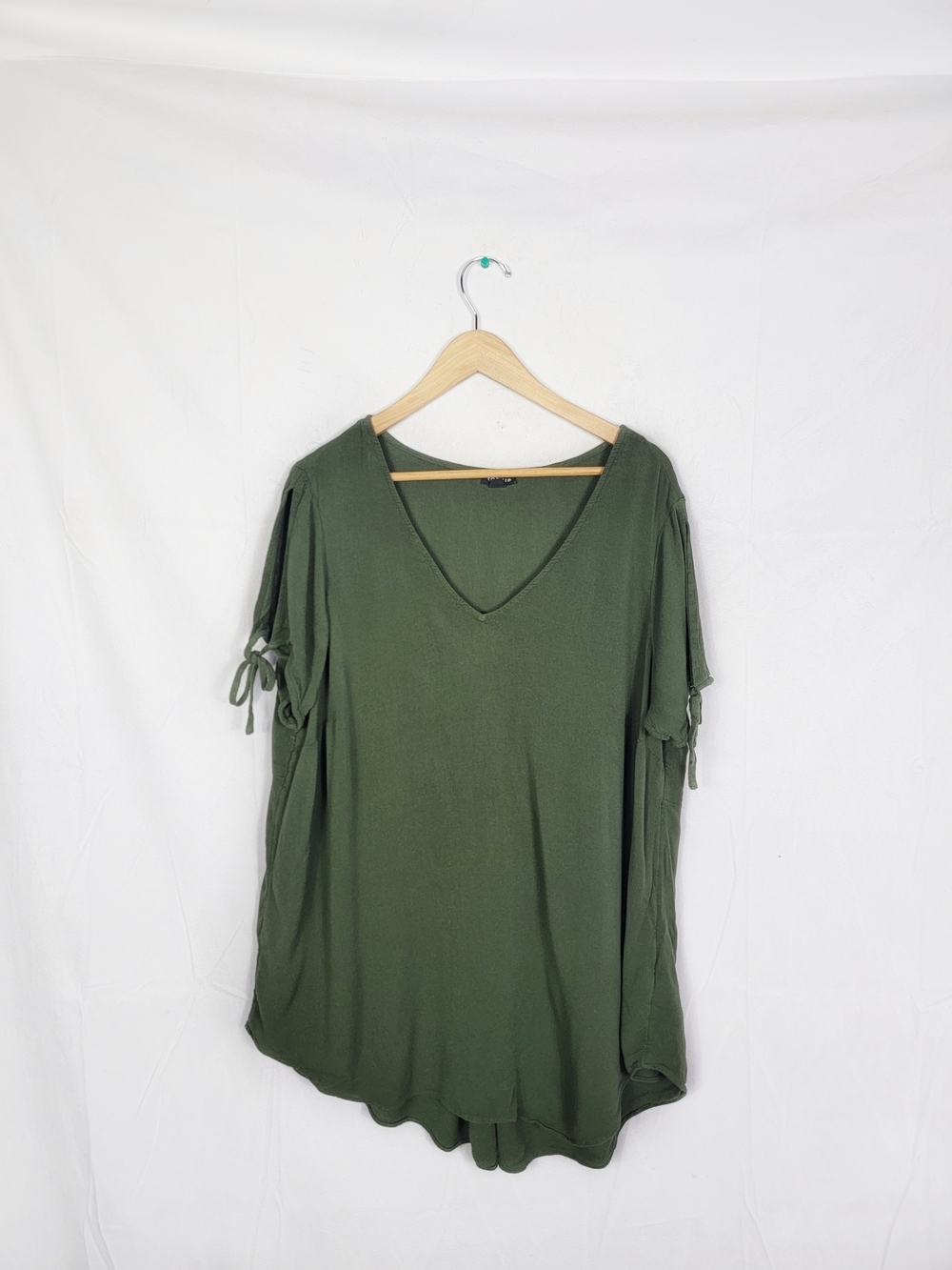 Torrid Size 2 Women's Olive Green V-Neck Tie-Sleeve Top